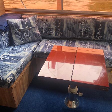 Bateau  Tsilaosa Au Coeur De Namur Otel Dış mekan fotoğraf