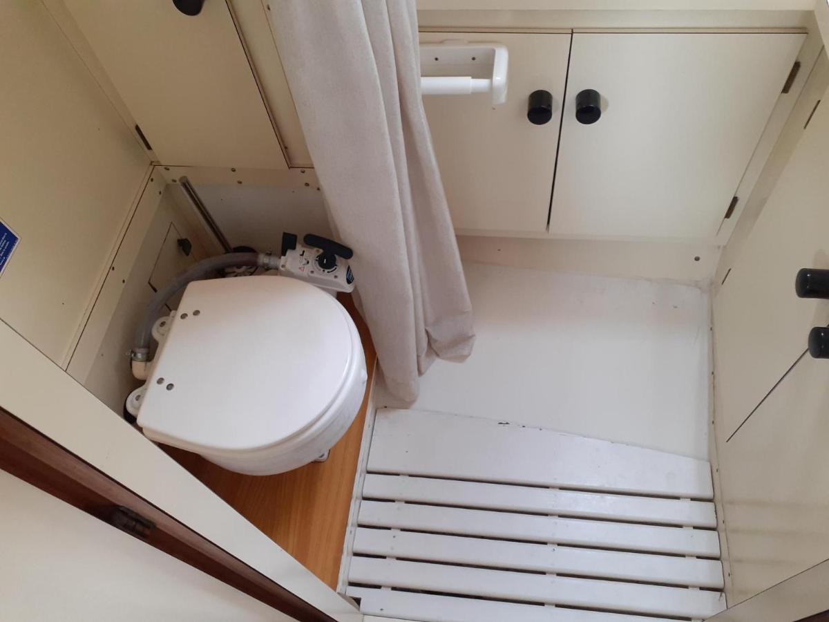 Bateau  Tsilaosa Au Coeur De Namur Otel Dış mekan fotoğraf